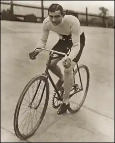 Linton, gedeeld winnaar zesde editie.