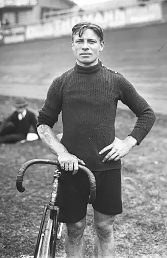 Arthur Vanderstuyft (1913)