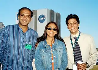 Ashutosh Gowariker links, Shahrukh Khan rechts