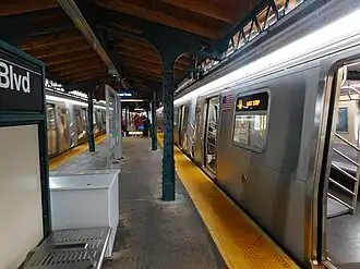 Ditmars Boulevard-Astoria