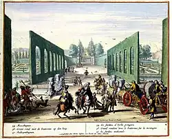 Links de moestuin, rechts de medicijnentuin