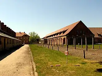 Auschwitz&nbsp;I bestond uit bakstenen barakken
