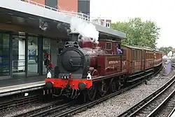 De 19e-eeuwse stoommetro in Wood Lane tijdens een museumrit in 2014.