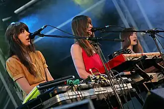 Au Revoir Simone live in 2008