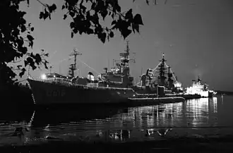 Hr.Ms. Drenthe bij de Kieler Woche