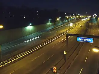 Bundesautobahn 103 bij afrit Saarstraße.
