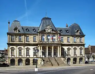 Het gemeentehuis (Hôtel de ville) van Autun