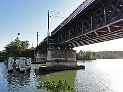 Spoorbrug over de Oise