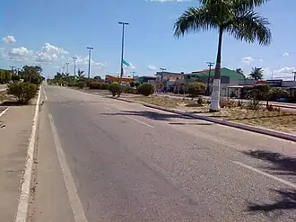 De hoofdweg Avenida Jarbas Passarinho (BR-222) in Bom Jesus