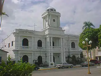 Het stadhuis van San Francisco de Macorís