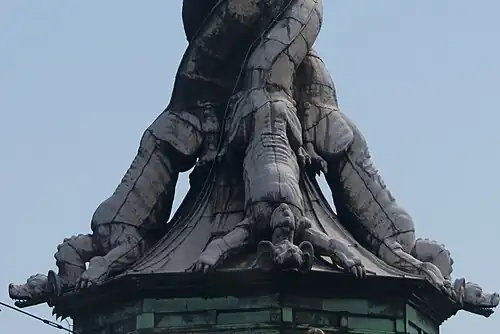 De draken van de spitse toren