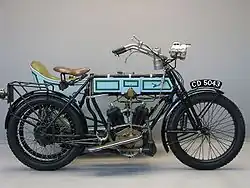 BAT 8 pk (1000 cc) uit 1912 met een JAP-zijklepmotor