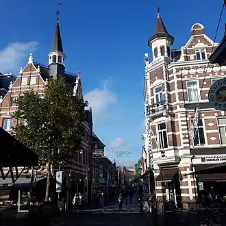 Uitzicht op de Ginnekenstraat