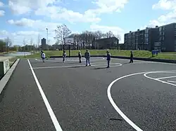 Basketbalveld