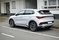 De BYD Atto 3, rechtsachter