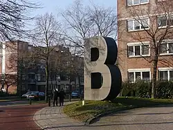 B (1995), Apeldoorn