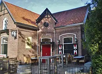Prins Hendrik met woonhuis