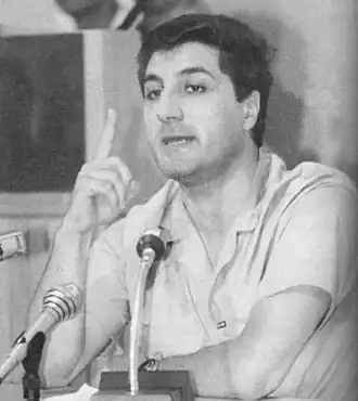 Bashir Gemayel terwijl hij een toespraak geeft