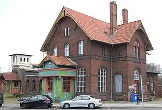 Stationsgebouw