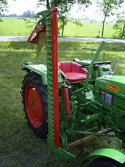 Maaibalk aan een tractor