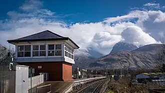 Station; op de achtergrond Ben Nevis