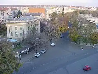 Bank in het centrum van Huși, gevestigd in een monumentaal pand