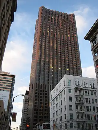 555 California Street in 2005