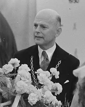 Burgemeester B. Hopperus Buma (1950).jpg