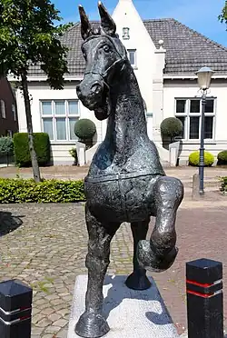 Barmond (1986), Lage Mierde