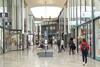 Entree bij de Lange Brugstraat 2017