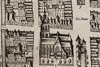 De Grote kerk van Schoonhoven met daartegenover bij (6) het oude weeshuis op de kaart van Blaeu van Schoonhoven in 1649