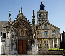 Noordportaal en kosterswoning