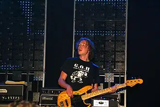 Van Wageningen tijdens een optreden (2008)