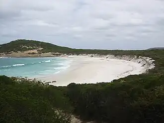 baai nabij Tagon Point