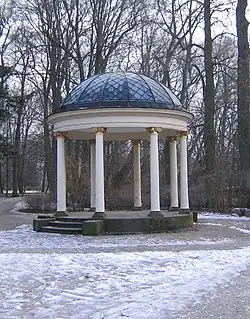 De tempel in het Hofgarten-park te Bayreuth