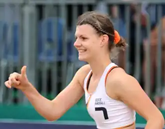 Buter tijdens de halve finale van het EK beachhandbal 2019