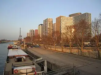 Het Quartier de Beaugrenelle met op de achtergrond de Eiffeltoren