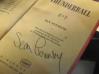 Titelpagina van Thunderball, gesigneerd door Sean Connery