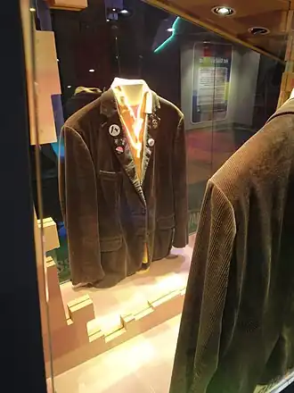 Kostuum van prof. Fetze Alsvanouds in het museum bij het Instituut van Beeld en Geluid