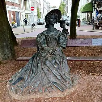 Anna Paulowna (1999), Den Haag