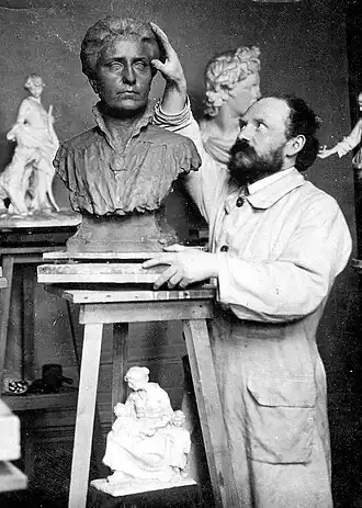 Everaerts in zijn atelier