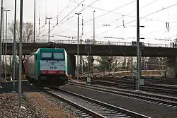 Begin van de Montzenroute in Station Aachen West