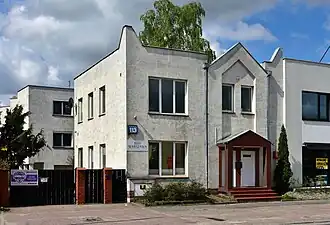 De voorkant van de Beit Warszawa Synagoge