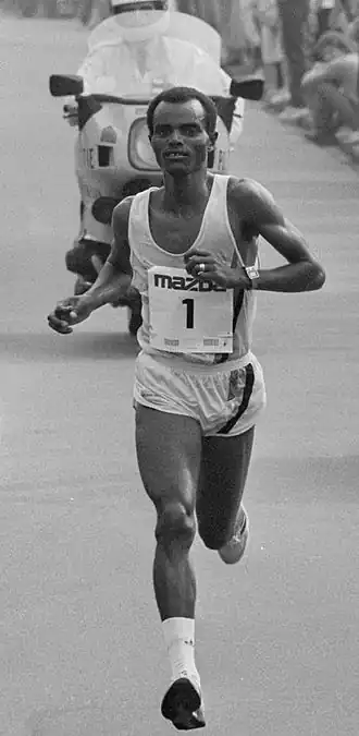 Belayneh Densamo wint de marathon van Rotterdam in 1987