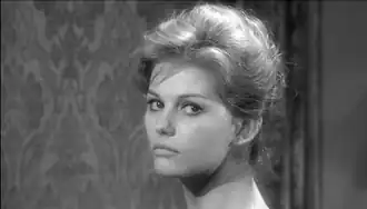 Claudia Cardinale in Il bell'Antonio