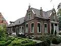 Winkelwoning Voorm. winkelwoning annex bakkerij met aangebouwde schuur