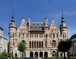 Huizenreeks aan de Cogels-Osylei nummers 25-27-29 te Berchem (Antwerpen).