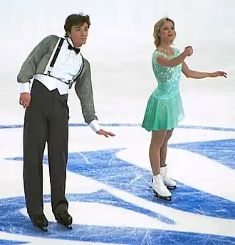 Anton Sicharoelidze en Jelena Berezjnaja (2001)