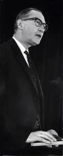 ARP-voorzitter Berghuis opent op 13 februari 1966 een partijvergadering in Utrecht, in verband met de komende verkiezingen.