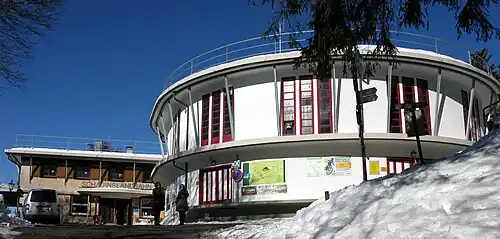 Bergstation van de Schauinslandbahn op de berg Schauinsland